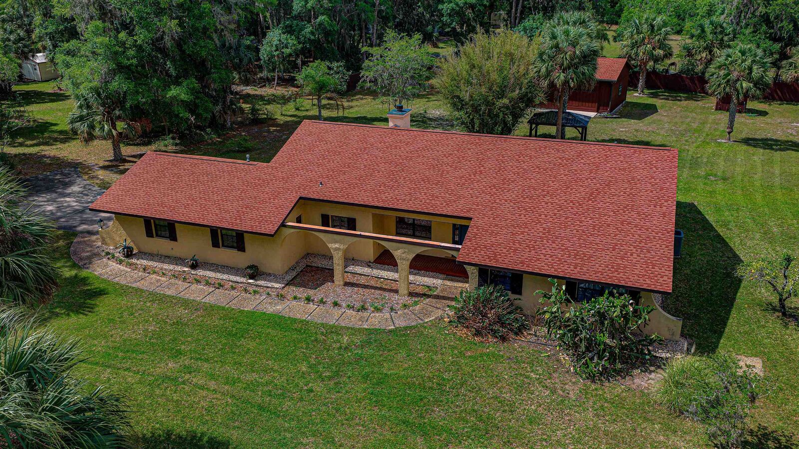 Property Photo: 129 Divi Divi Dr FL 32187