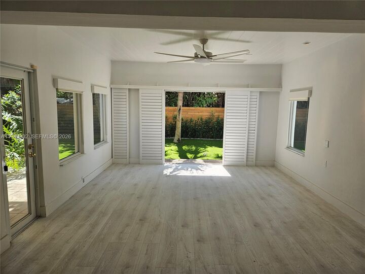 Property Photo:  1070 N Shore Dr  FL 33141 