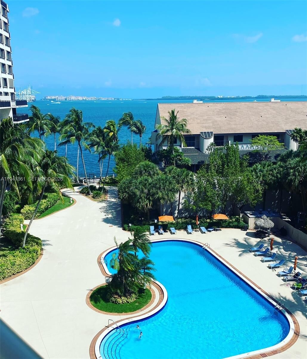 Property Photo: 540 Brickell Key Dr 705 FL 33131