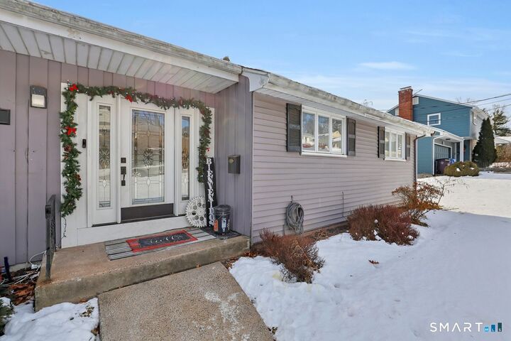 Property Photo:  170 Garry Drive  CT 06052 