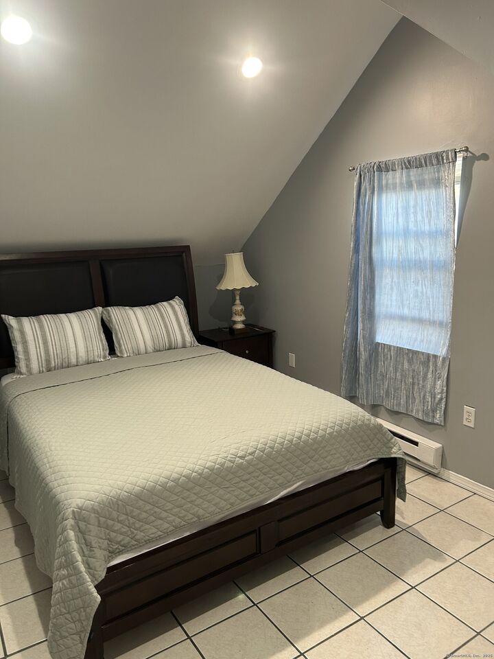 Property Photo:  280 Bassett Street  CT 06511 