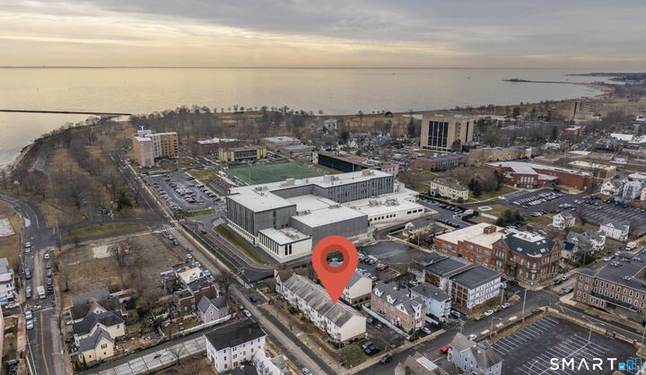 Property Photo:  289 Broad Street 289  CT 06604 