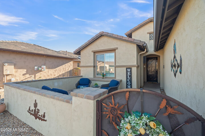 Property Photo:  1350 E Claystone Drive  AZ 85614 