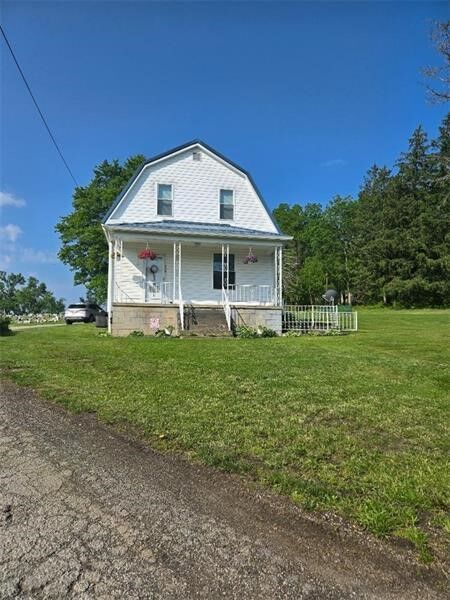 Property Photo:  114 Dry Knob Road  PA 15478 