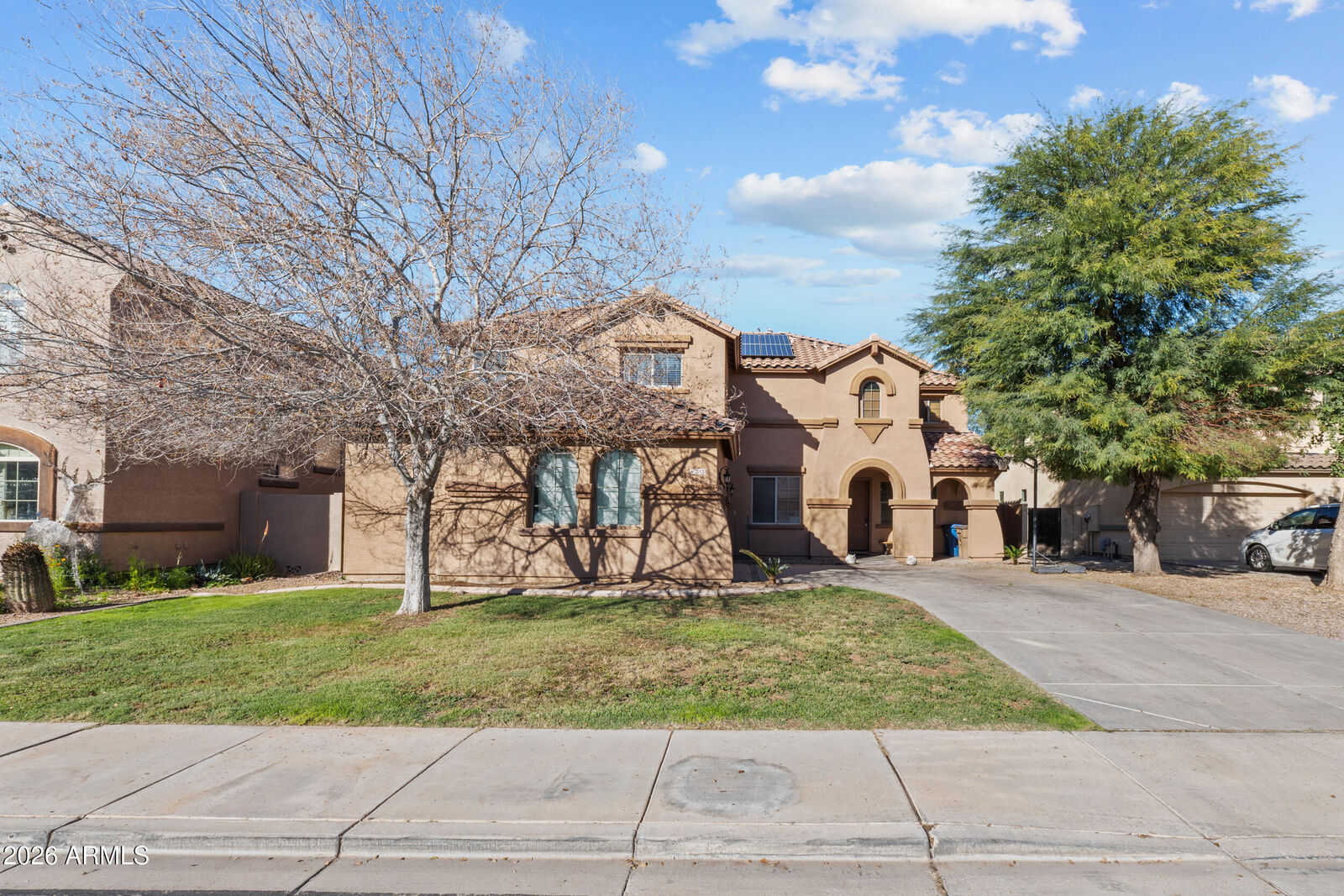 Property Photo:  21420 E Roundup Way  AZ 85142 