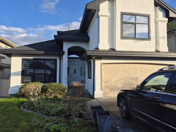 7622 147A Street — photo 1