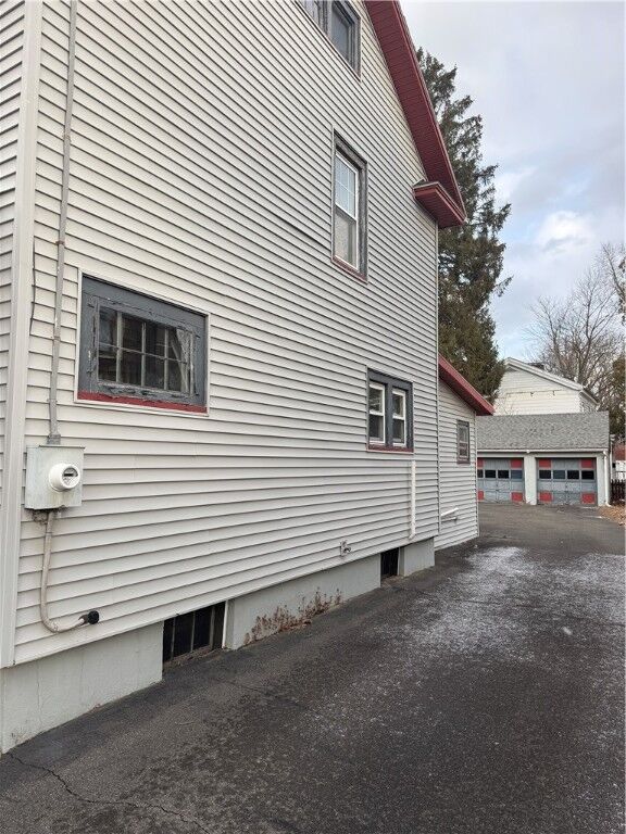 Property Photo:  609 Spaulding Street  NY 14904 