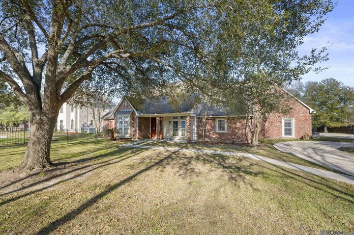 Property Photo:  18616 Perkins Rd  LA 70769 