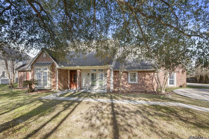 Property Photo:  18616 Perkins Rd  LA 70769 