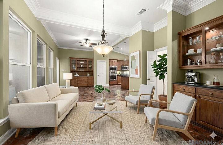 Property Photo: 18616 Perkins Rd LA 70769