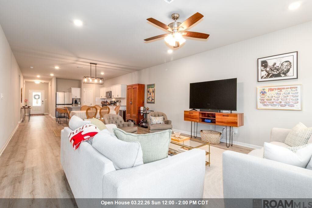 Property Photo:  6407 Tiger Pointe Dr  LA 70817 