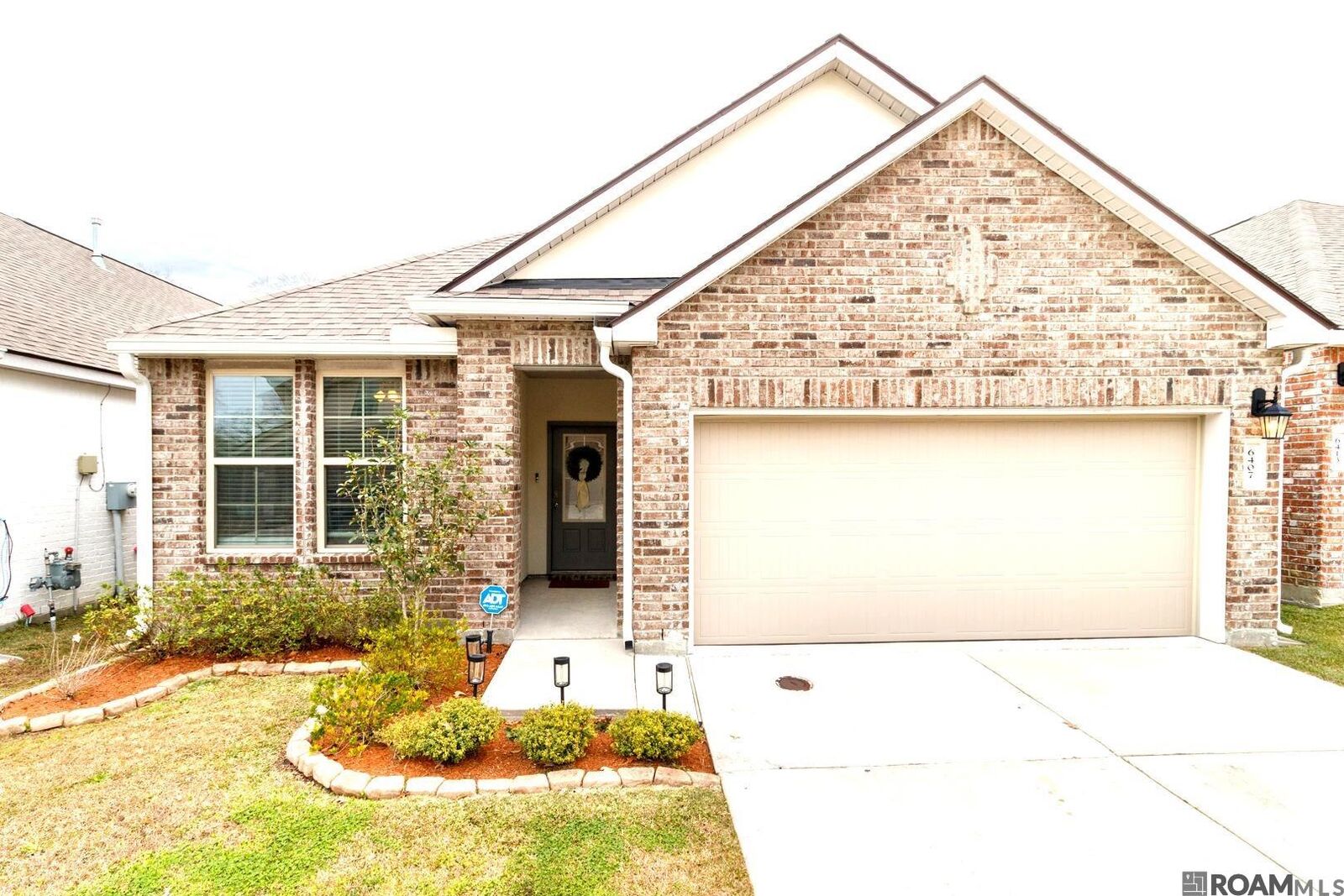 Property Photo:  6407 Tiger Pointe Dr  LA 70817 