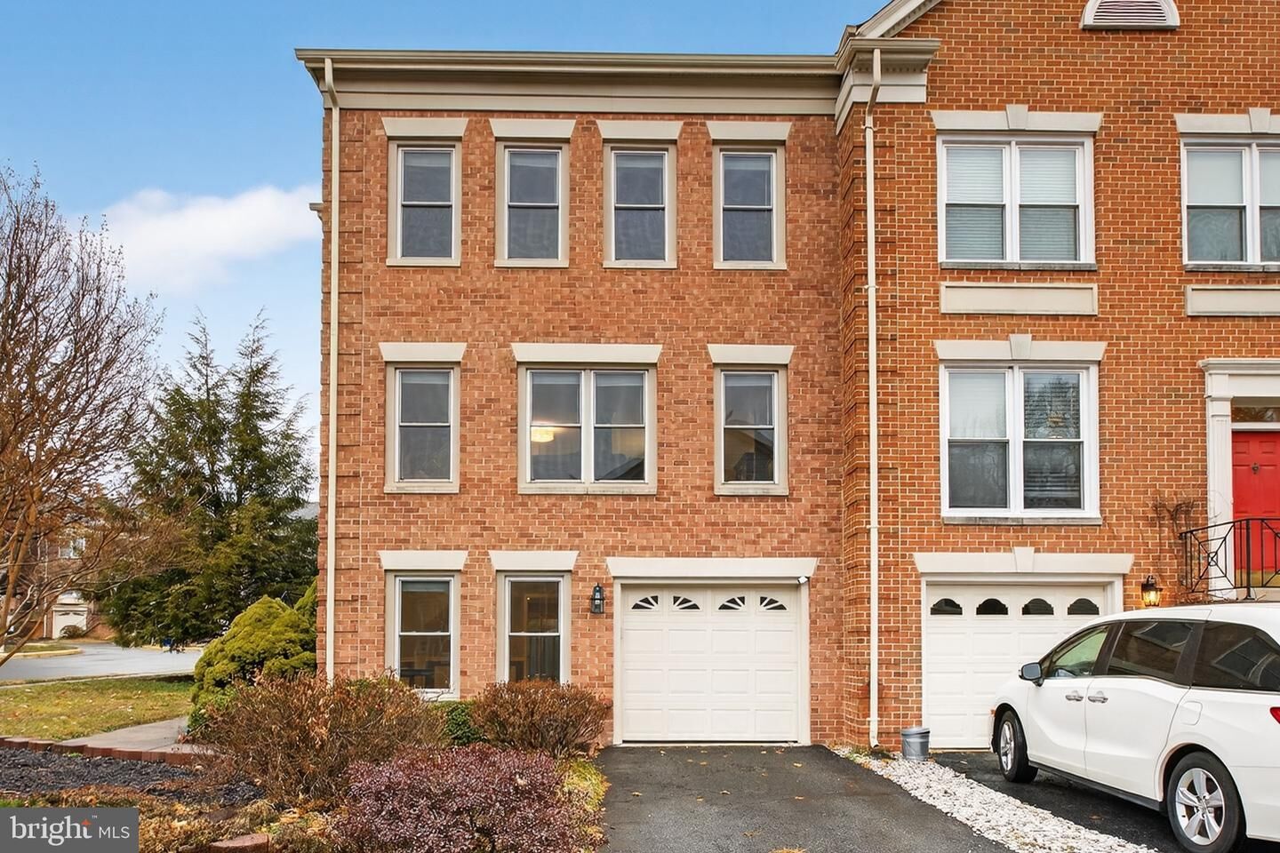 Property Photo: 14348 Winding Woods Court VA 20120