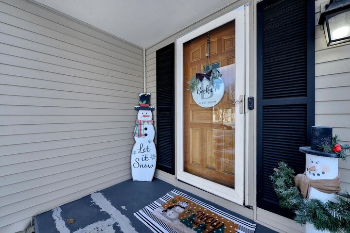 Property Photo:  147 Spring Hollow Lane  OH 43081 