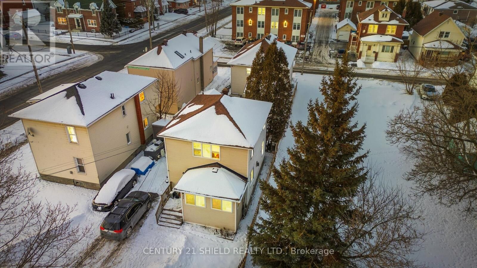 Property Photo: 37 Timothy Avenue ON K6J 1K4