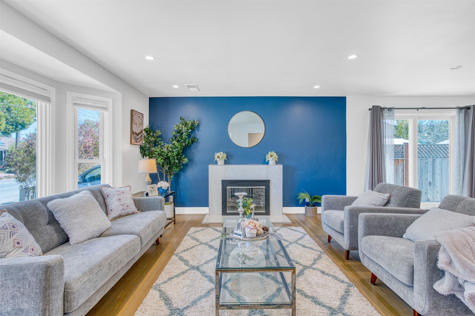 Property Photo:  337 Farrelly Dr  CA 94577 