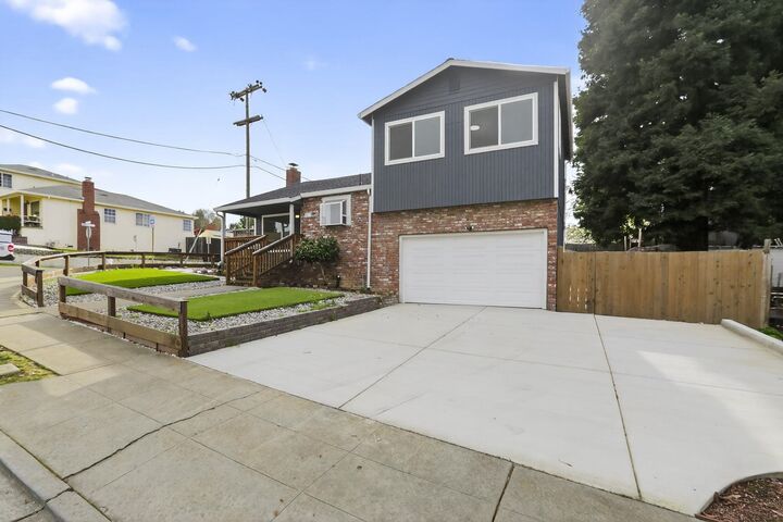 Property Photo:  3287 Kelly Street  CA 94541 