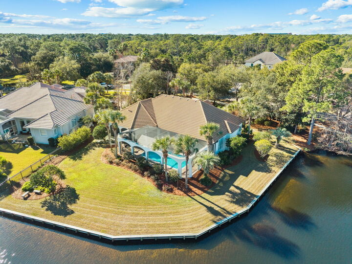 Property Photo:  443 Captains Circle  FL 32541 