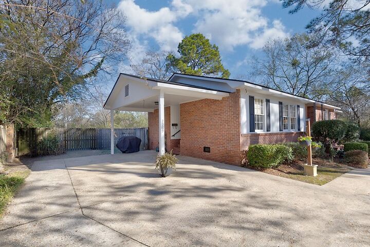 Property Photo: 2969 Roswell Lane GA 31906