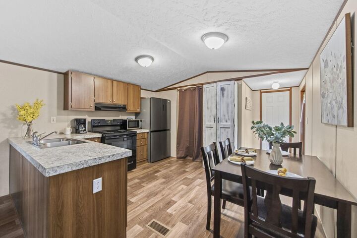 Property Photo: 280 Martin Creek Drive TX 77328