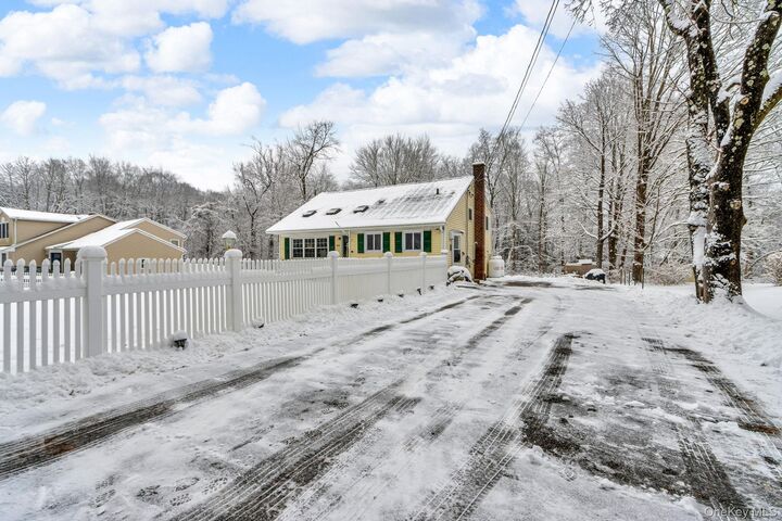 Property Photo:  963 Fox Meadow Road  NY 10598 