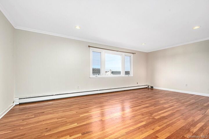 Property Photo:  222 Gainsborg Avenue E  NY 10604 