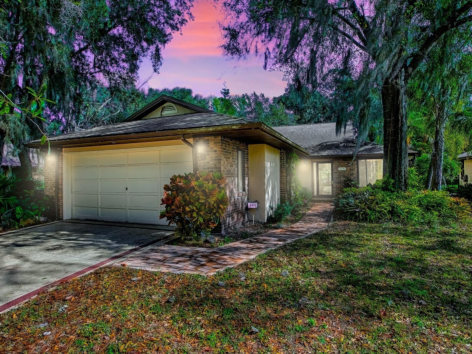 Property Photo:  104 Waterwood Drive  FL 34797 