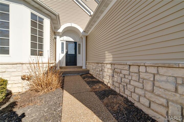 Property Photo:  2091 Hawks Landing Drive  MO 63367 