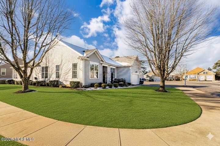 Property Photo:  1 Old Mill Court  NJ 08005 