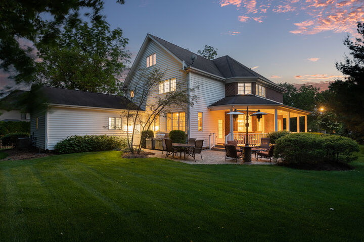 Property Photo:  70 Forest Avenue  IL 60540 