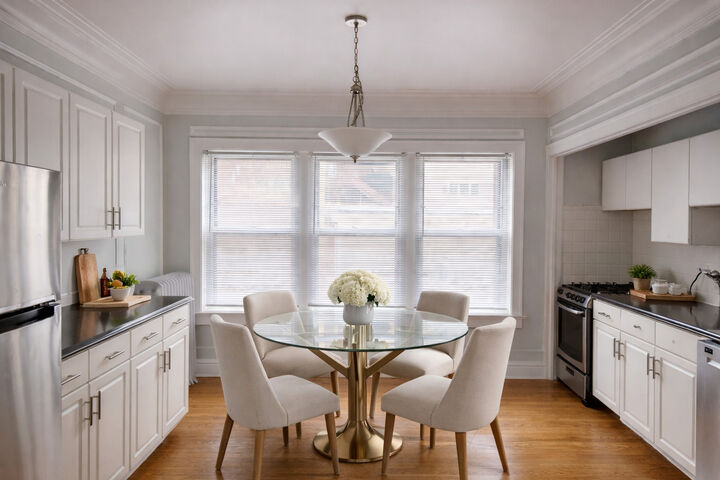 Property Photo:  618.5 Sheridan Road 1S  IL 60202 