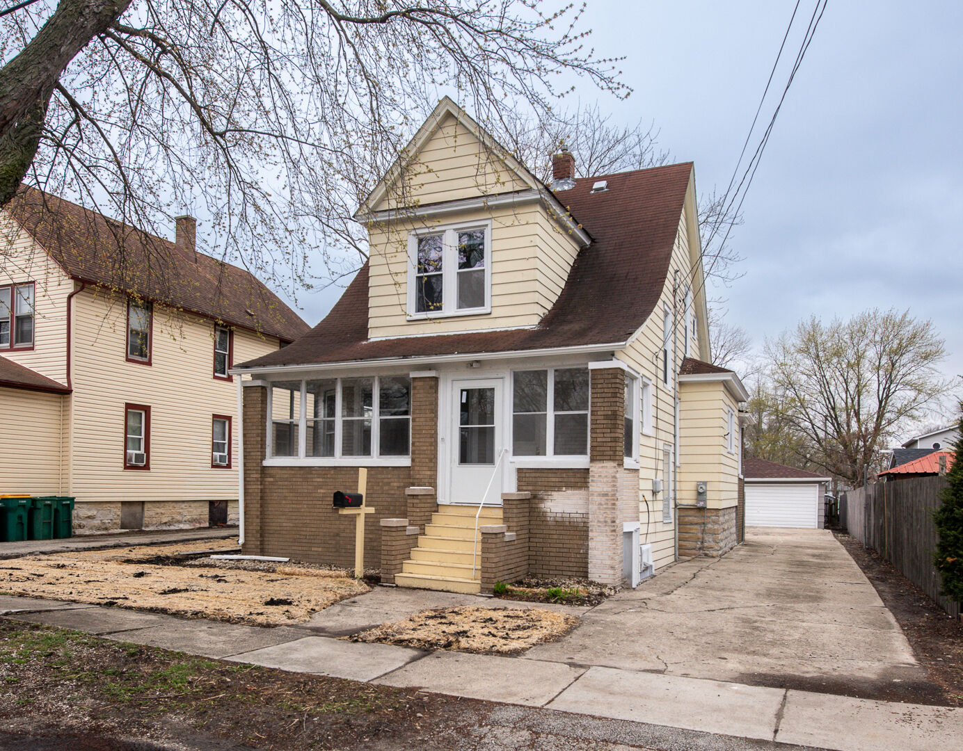 Property Photo:  1507 Sisson Street  IL 60441 