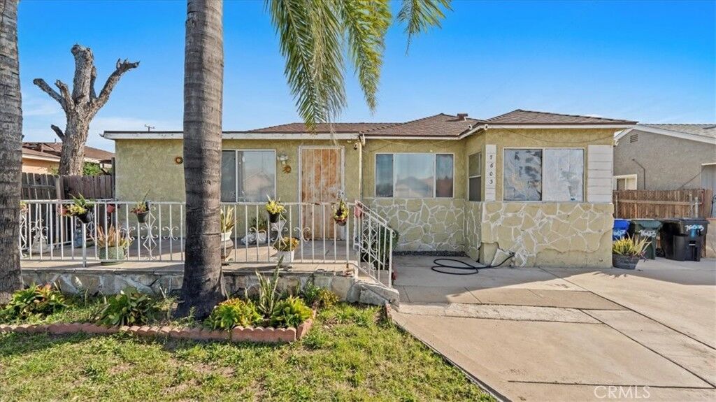Property Photo: 7603 Date Avenue CA 92336