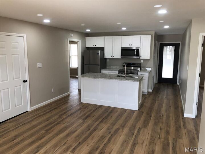 Property Photo: 211 Cedar Circle B MO 63755