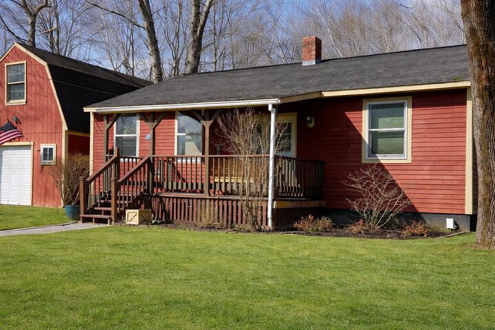 Property Photo:  56 Booker Street  ME 04861 