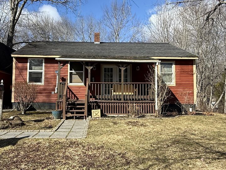 Property Photo:  56 Booker Street  ME 04861 