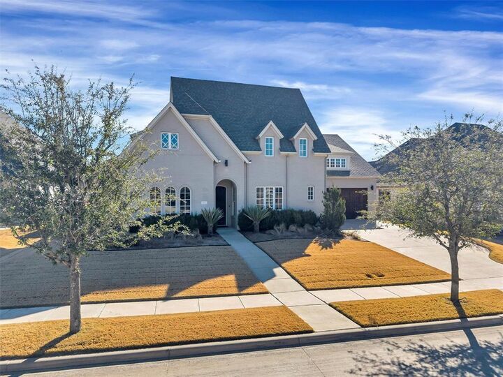 Property Photo: 312 Creekview Terrace TX 76008