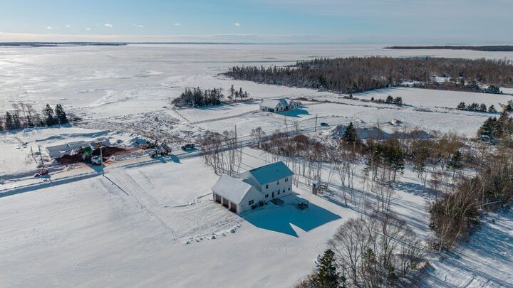 Property Photo:  90 Bennett Lane  PE C1B 3Z3 