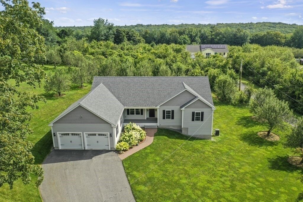 Property Photo: 291 Pearl Hill Rd MA 01420