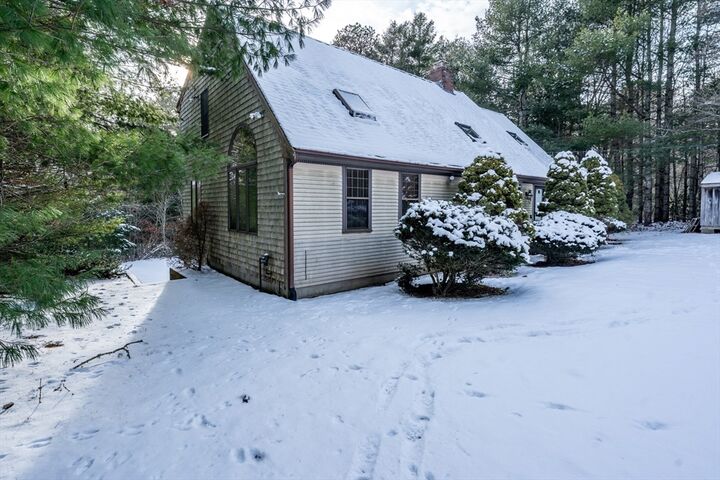 Property Photo:  192 Sandy Valley Rd  MA 02648 