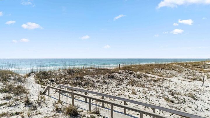 Property Photo:  310 Ariola Dr  FL 32561 