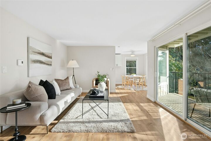 Property Photo:  14324  126th Avenue NE C201  WA 98034 