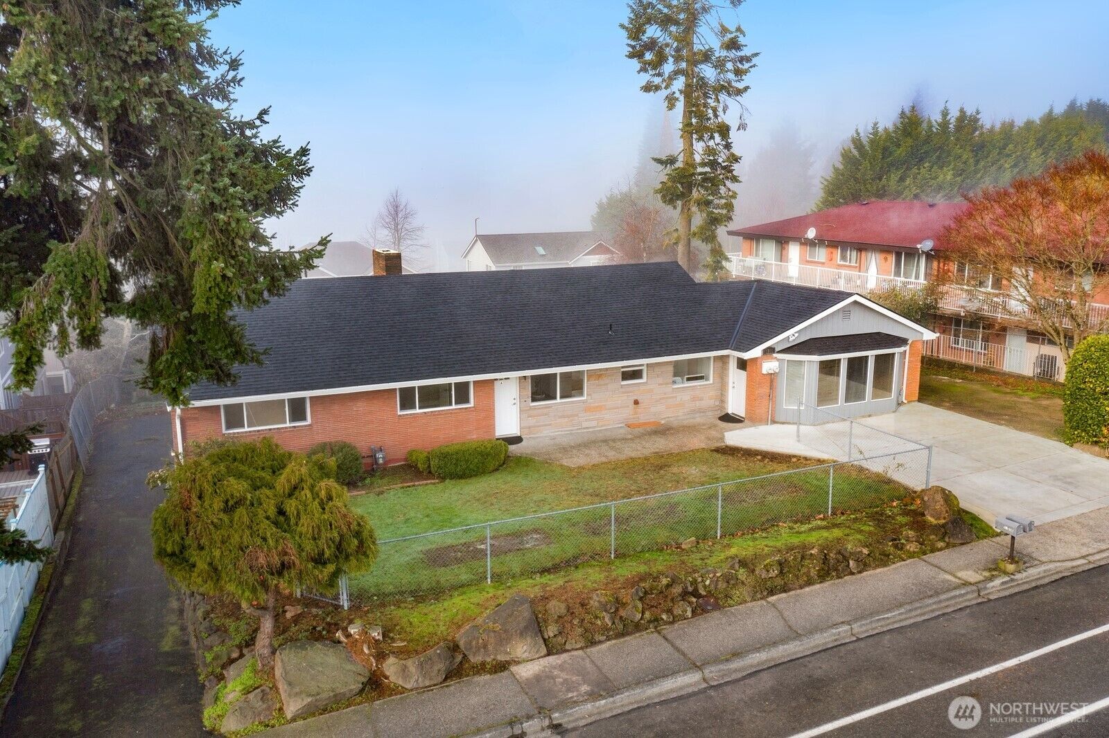 Property Photo:  1301  Edmonds Avenue NE  WA 98056 