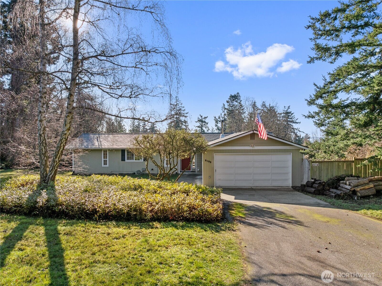 Property Photo:  2123  Viewcrest Place  WA 98277 