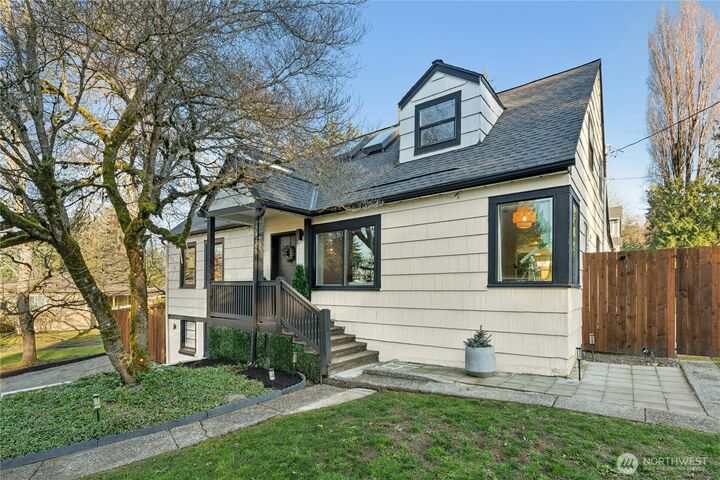 Property Photo:  1902  12th Avenue  WA 98354 