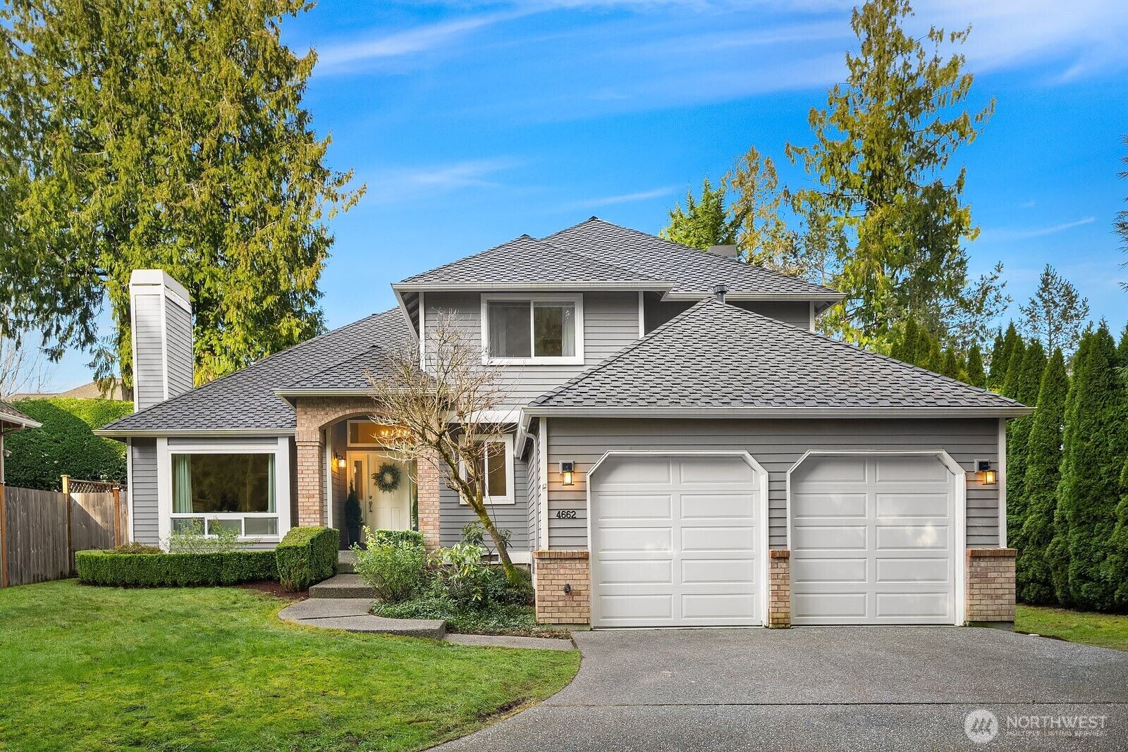 Property Photo:  4662  244th Place SE  WA 98029 