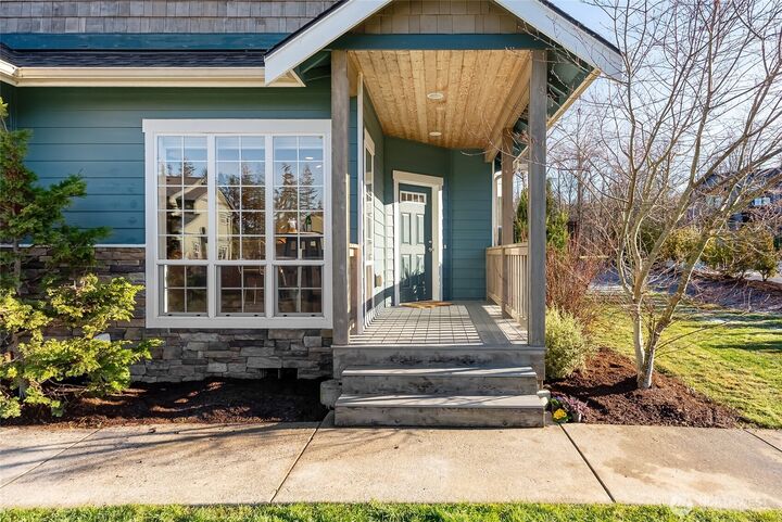 Property Photo:  2521  Elmhurst Court  WA 98229 