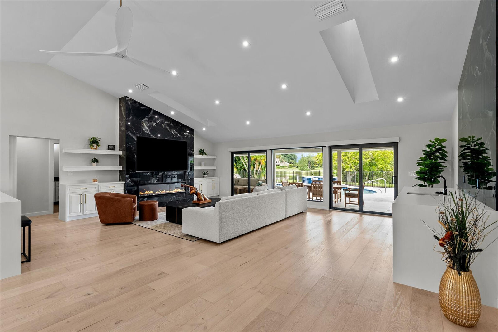 Property Photo:  8611 Gullane Court  FL 33412 