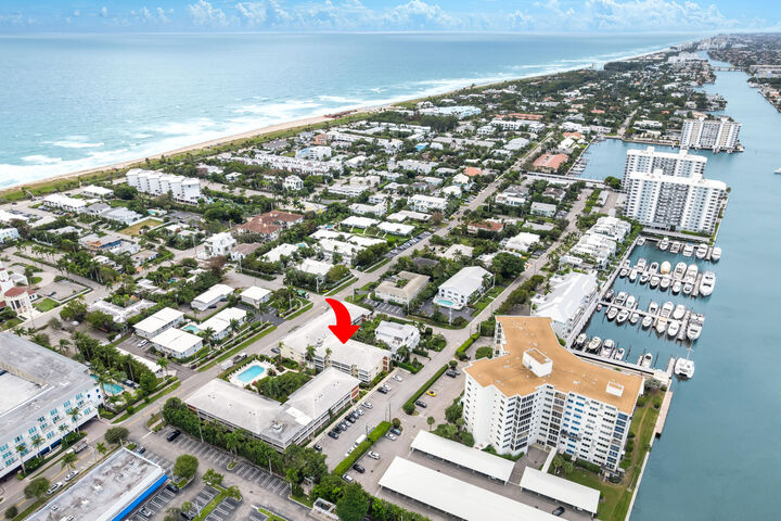 Property Photo:  80 Venetian Drive 305S  FL 33483 