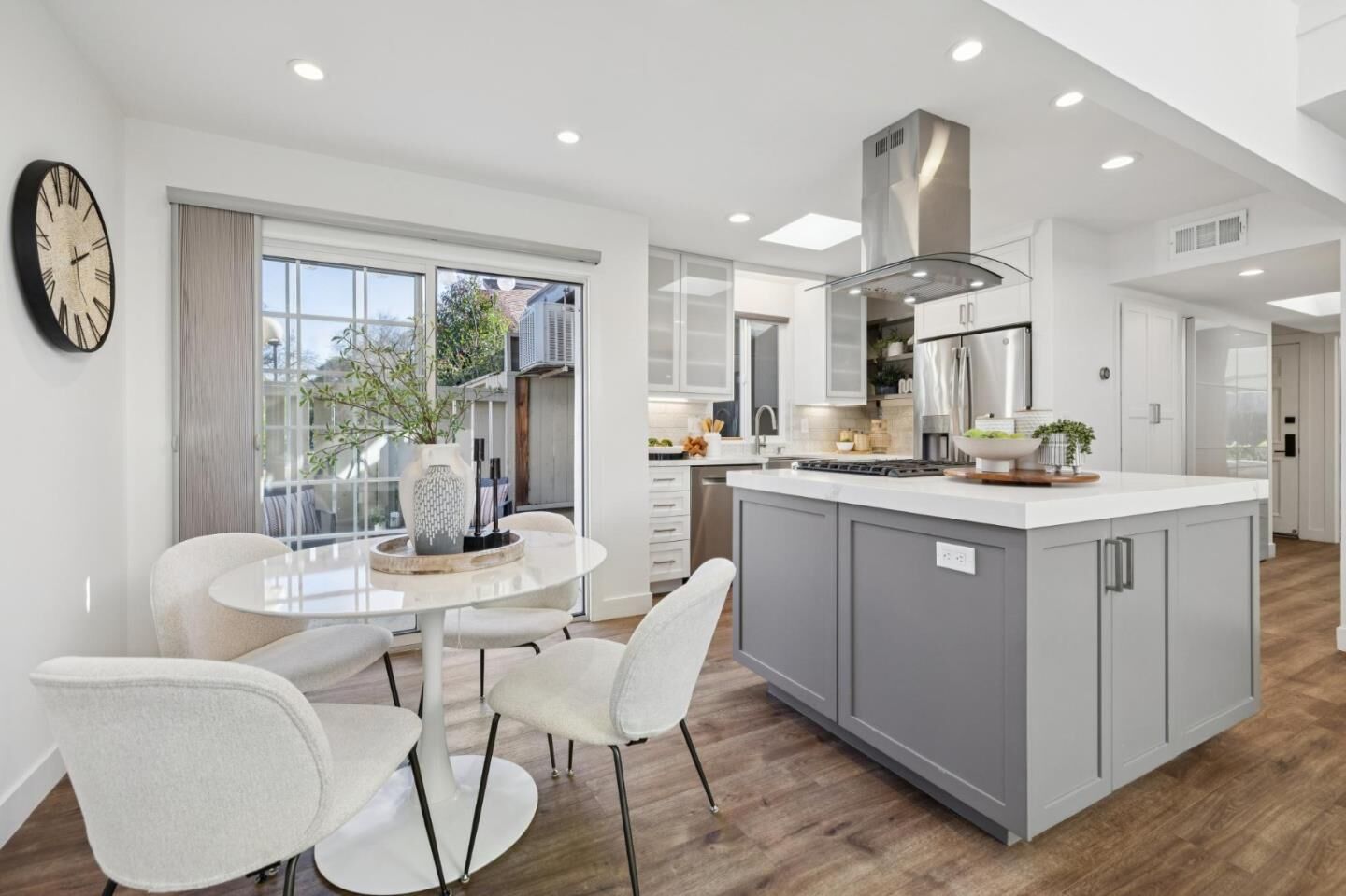 Property Photo:  17 Cassandra Way  CA 94043 